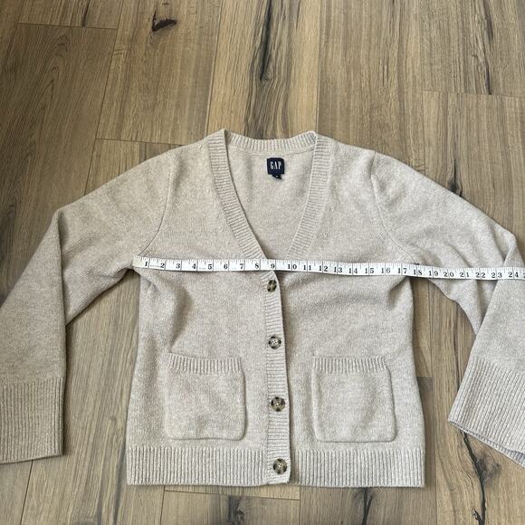 Gap Cashsoft Pocket Cardigan Gray Taupe Size Medium Blogger Favorite EUC - Picture 8 of 9